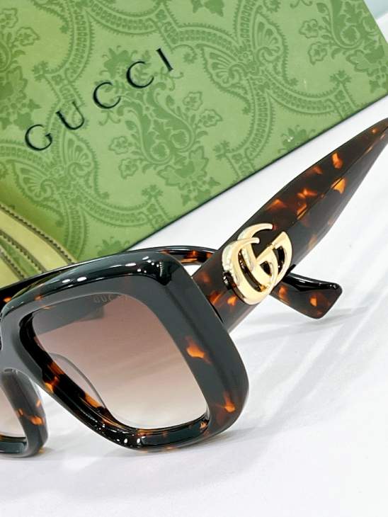 Picture of Gucci Sunglasses _SKUfw80537197fw